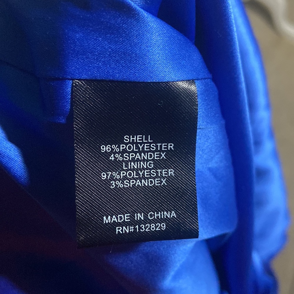 Like new Lovers and Friends Yara Dress - Picture 13 of 13